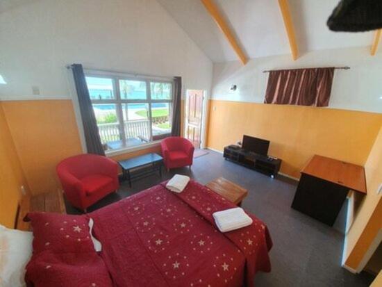 Le Uaina Beach Resort Faleapuna Екстериор снимка